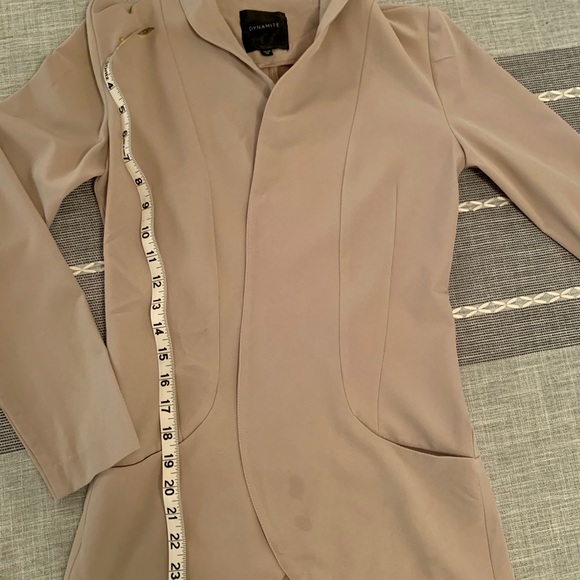 Light cream pink blazer - Picture 3 of 4